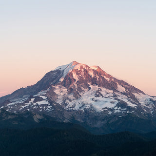 10 Mind-Blowing Facts About Mount Rainier and the National Park